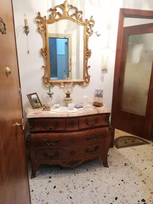 דירות נאפולי La Casa Di Mio Padre מראה חיצוני תמונה